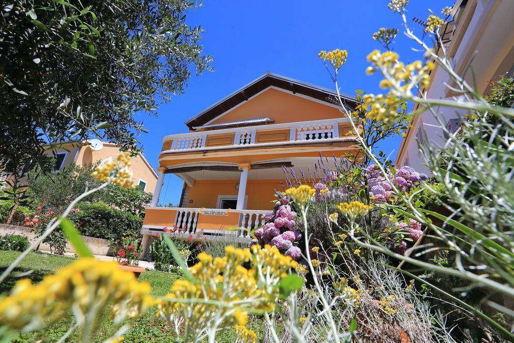 Apartments Kero بيبينيا المظهر الخارجي الصورة