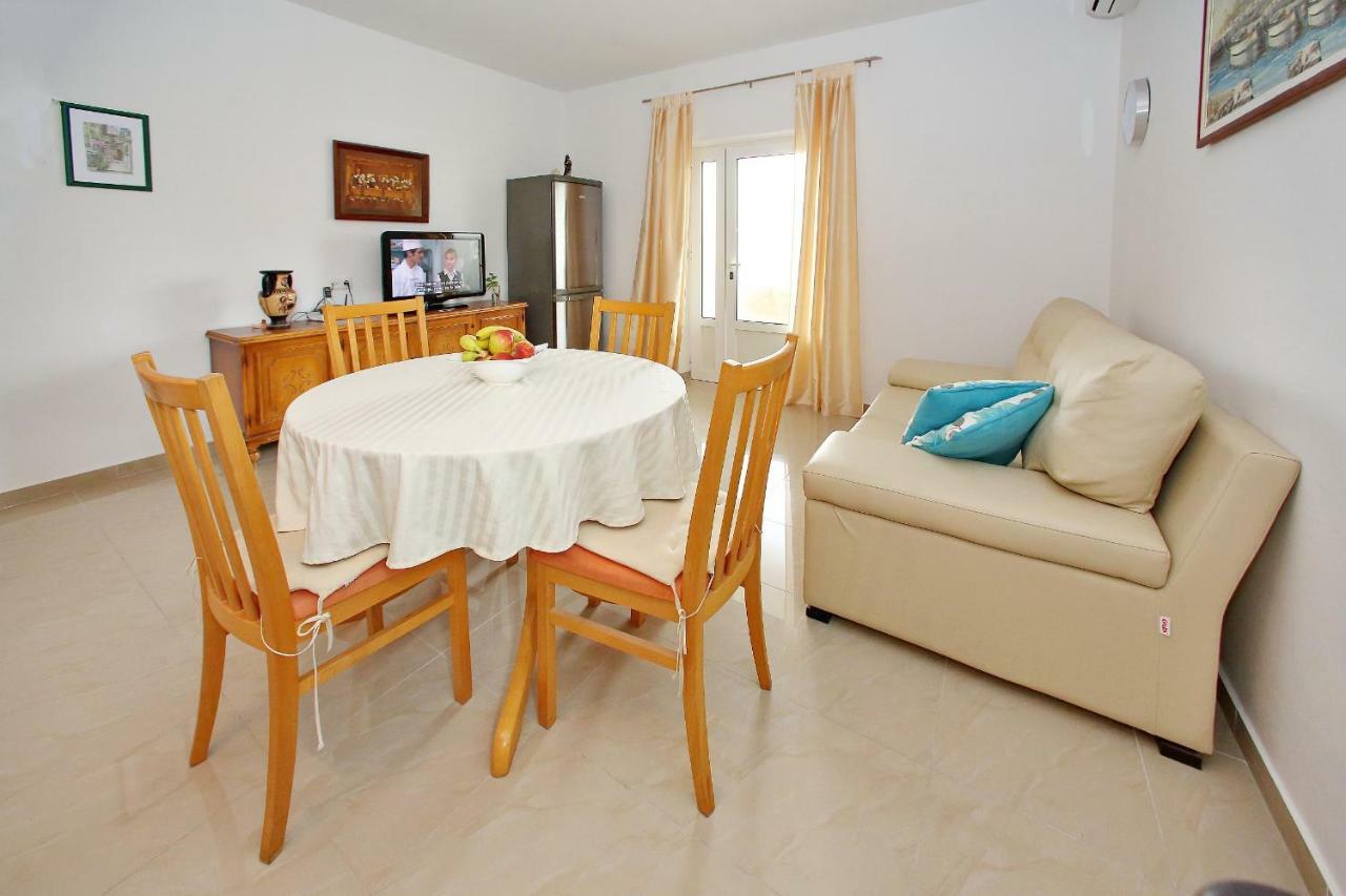 Apartments Kero بيبينيا المظهر الخارجي الصورة